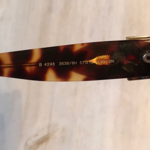 Burberry Buckle Detail Oversize Square Sunglasses - Picture 12 of 16